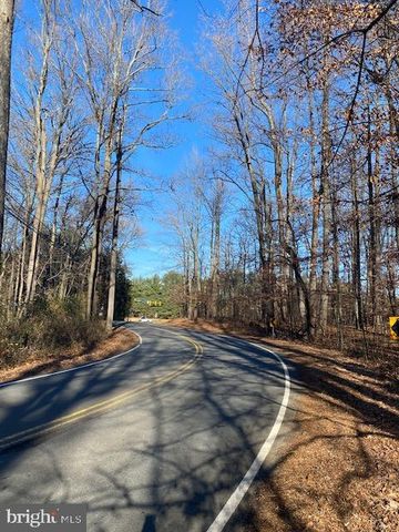 12609 BRADDOCK RD, Fairfax, VA 22030