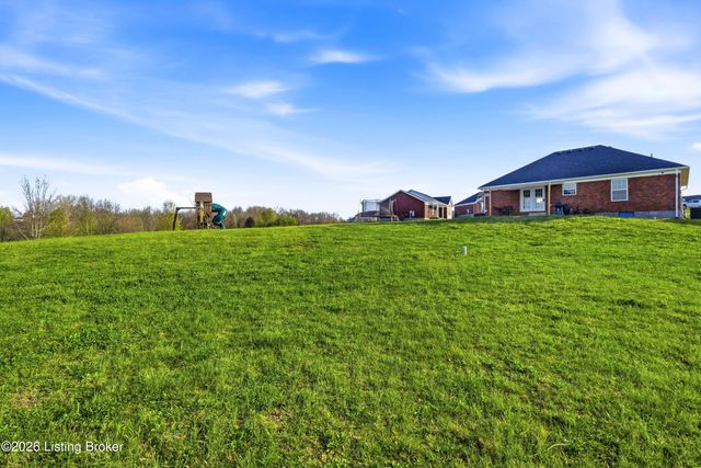 107 Dakota Ct, Bloomfield, KY 40008