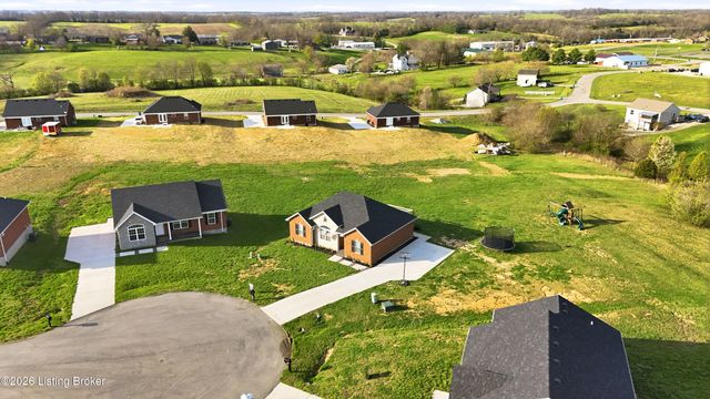 107 Dakota Ct, Bloomfield, KY 40008