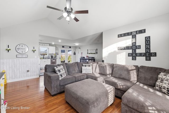 107 Dakota Ct, Bloomfield, KY 40008