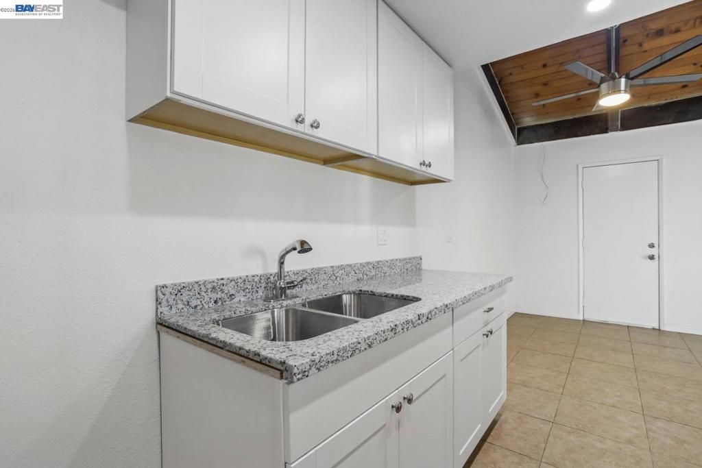 Image 17 of property listing at 8710 8710 Kelley Dr, Stockton, CA 95209