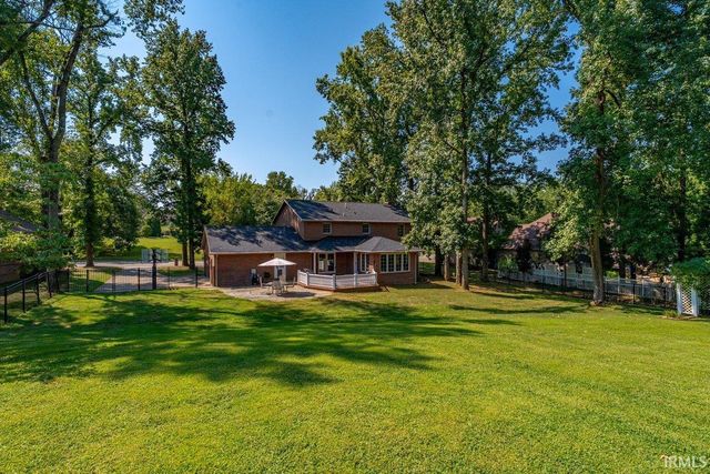 7122 Wedgewood Drive, Newburgh, IN 47630