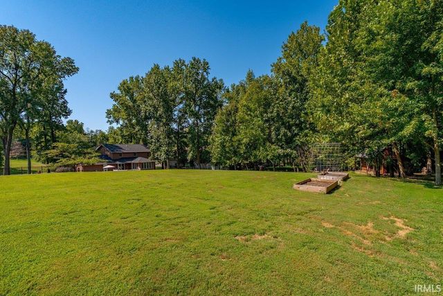 7122 Wedgewood Drive, Newburgh, IN 47630