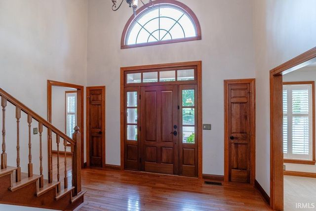 7122 Wedgewood Drive, Newburgh, IN 47630