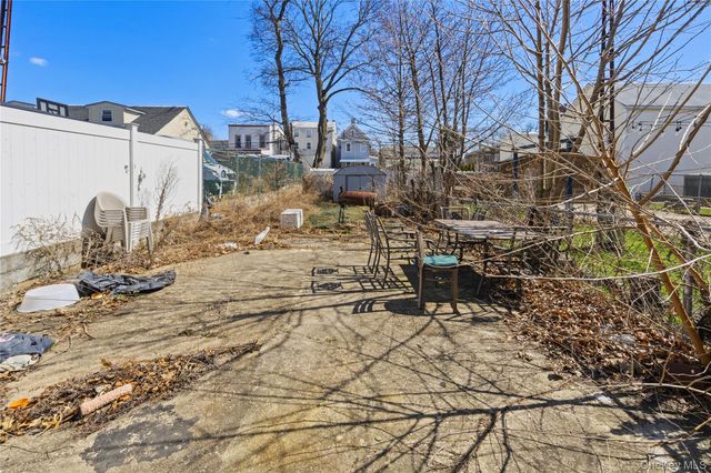 63 Norwood Avenue, Brooklyn, NY 11208