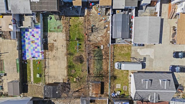 63 Norwood Avenue, Brooklyn, NY 11208
