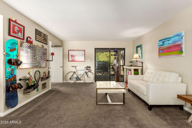 9340 N 92ND Street 203, Scottsdale, AZ 85258