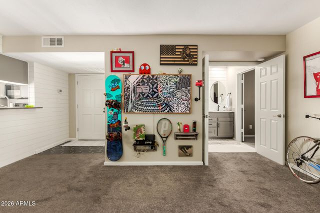 9340 N 92ND Street 203, Scottsdale, AZ 85258