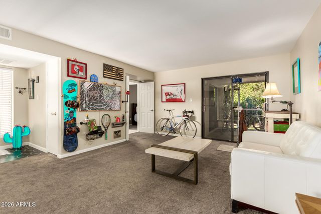 9340 N 92ND Street 203, Scottsdale, AZ 85258