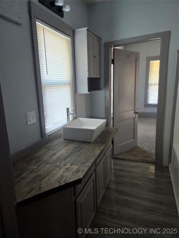 5134 Charles Page Boulevard, Tulsa, OK 74127