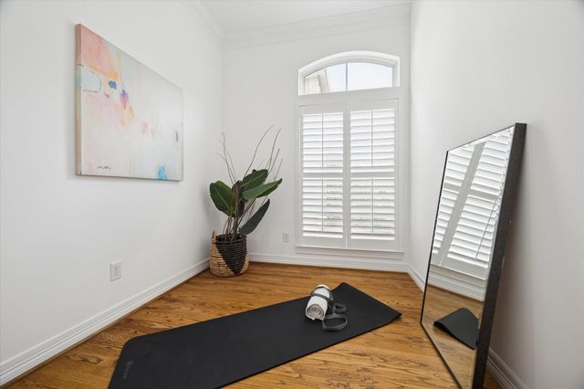 2638 Wroxton Road, West University Place, TX 77005