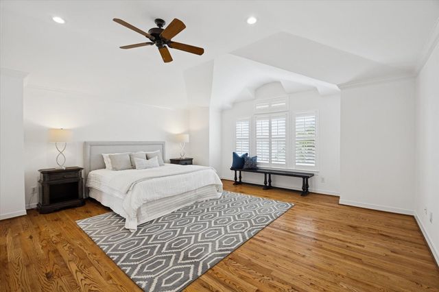 2638 Wroxton Road, West University Place, TX 77005