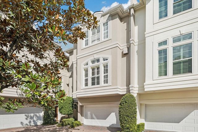 2638 Wroxton Road, West University Place, TX 77005