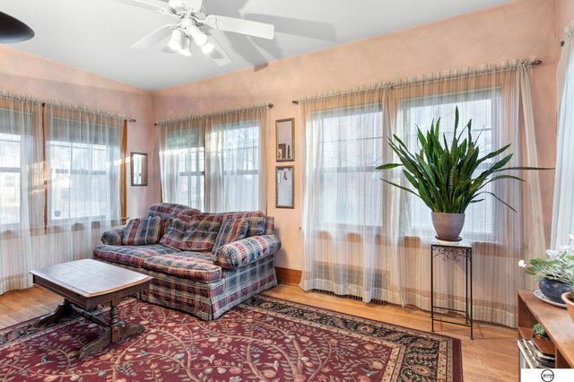 1711 S 22nd Street, Lincoln, NE 68502