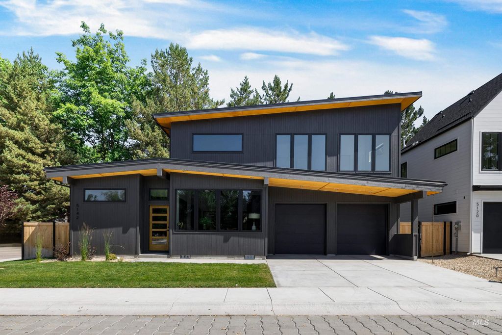 5142 W Promise Ln, Boise, ID 83703