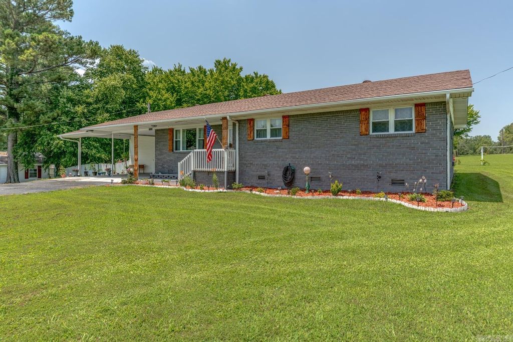 2904 Purcell Rd Road, Paragould, AR 72450