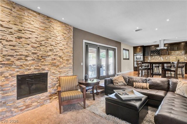 2712 West Oakey Boulevard, Las Vegas, NV 89102