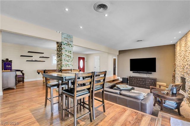 2712 West Oakey Boulevard, Las Vegas, NV 89102