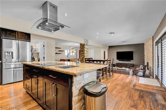 2712 West Oakey Boulevard, Las Vegas, NV 89102