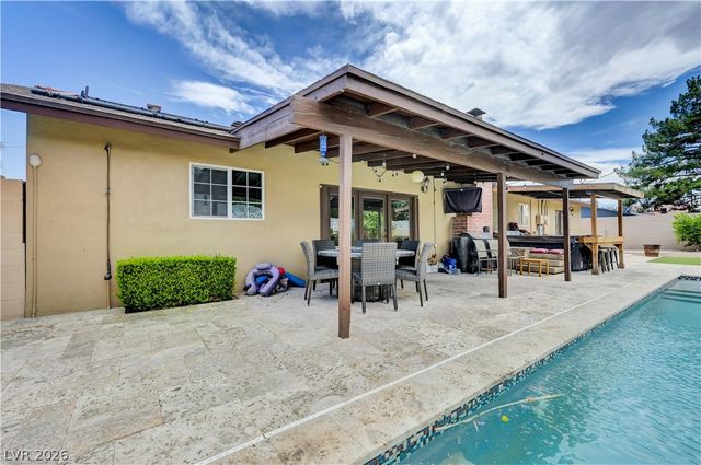2712 West Oakey Boulevard, Las Vegas, NV 89102