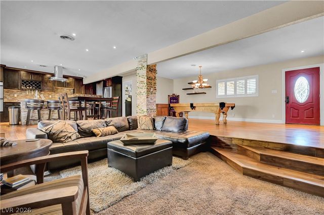 2712 West Oakey Boulevard, Las Vegas, NV 89102