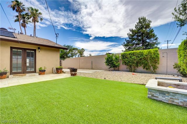 2712 West Oakey Boulevard, Las Vegas, NV 89102
