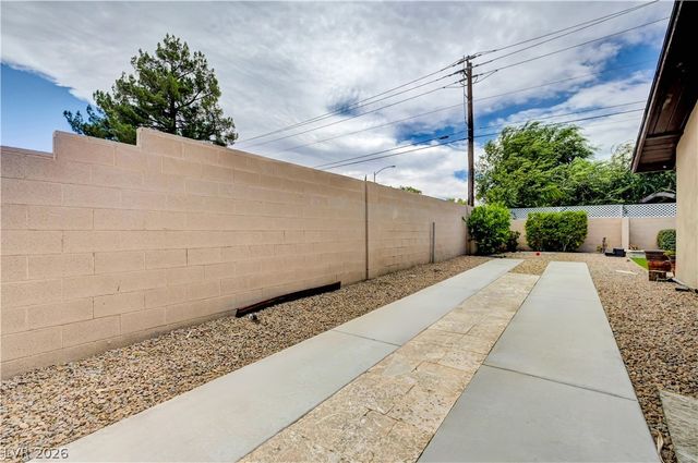 2712 West Oakey Boulevard, Las Vegas, NV 89102