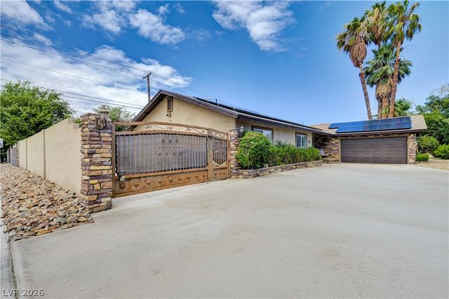 2712 West Oakey Boulevard, Las Vegas, NV 89102