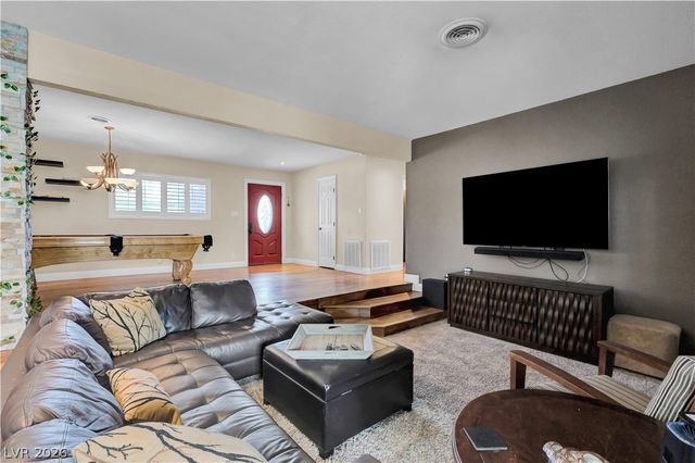 2712 West Oakey Boulevard, Las Vegas, NV 89102