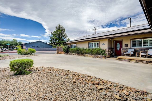 2712 West Oakey Boulevard, Las Vegas, NV 89102