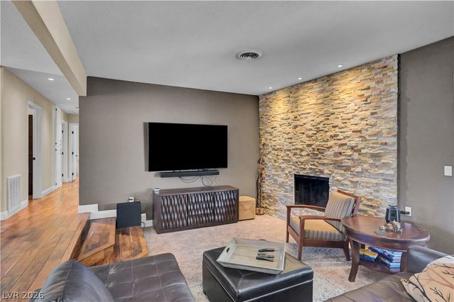 2712 West Oakey Boulevard, Las Vegas, NV 89102