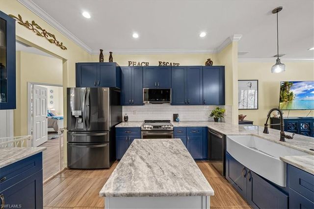 2684 14th AVE NE, Naples, FL 34120