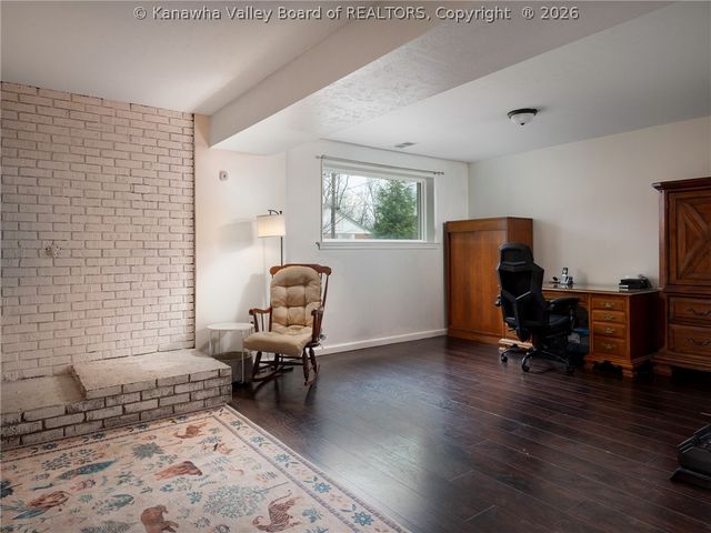 1501 Grandview Drive, Charleston, WV 25302