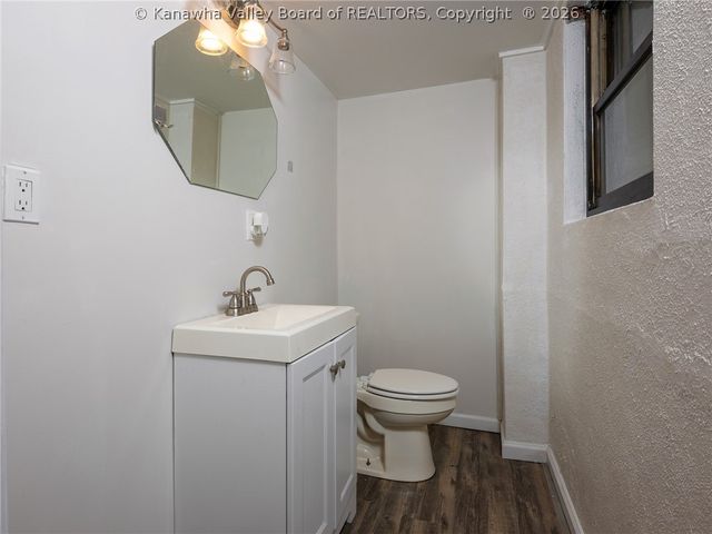 1501 Grandview Drive, Charleston, WV 25302