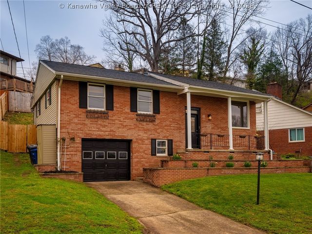 1501 Grandview Drive, Charleston, WV 25302