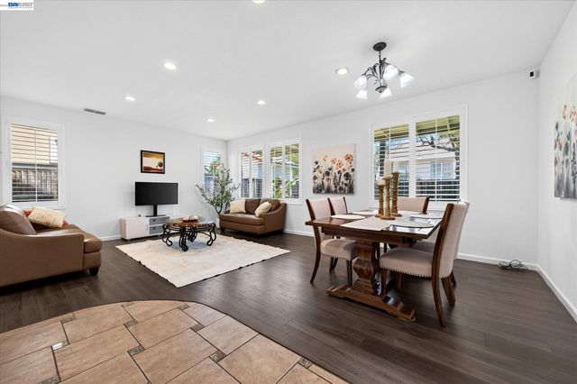 2661 Zepher Ct, Antioch, CA 94531