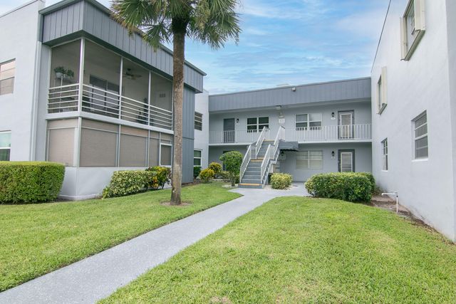 39 Burgundy A, Delray Beach, FL 33484