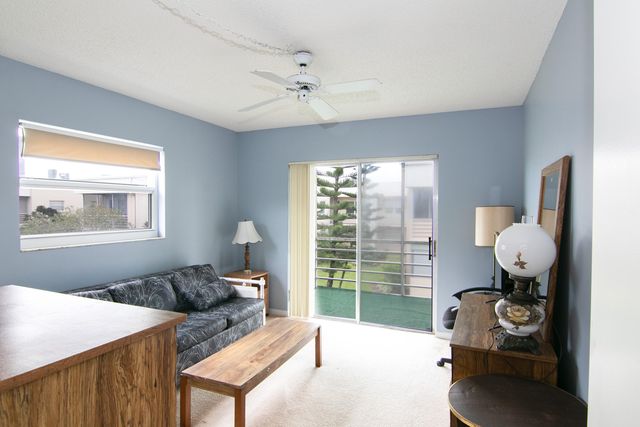 39 Burgundy A, Delray Beach, FL 33484