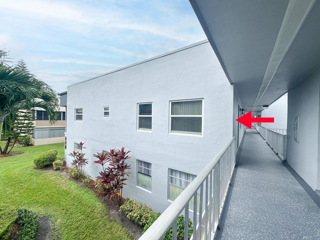 39 Burgundy A, Delray Beach, FL 33484