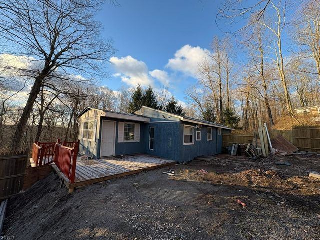 901 Chestnut Path, Stillwater Twp., NJ 07860