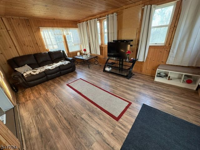 901 Chestnut Path, Stillwater Twp., NJ 07860