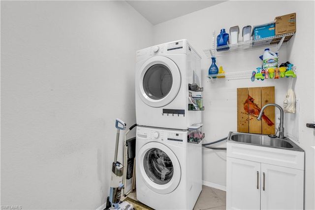 20061 Sanibel View CIR 101, Fort Myers, FL 33908