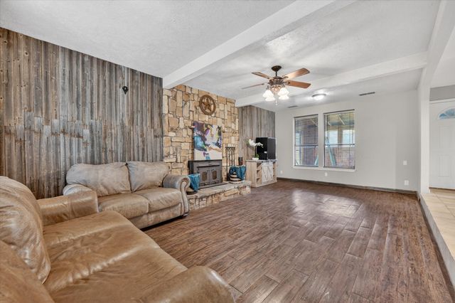 1276 County Road 1480, Alvord, TX 76225