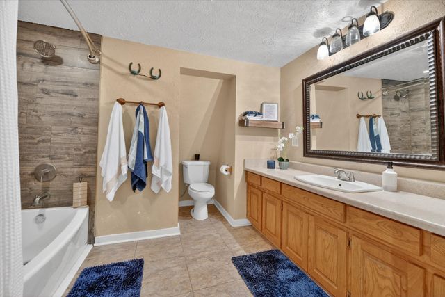 1276 County Road 1480, Alvord, TX 76225
