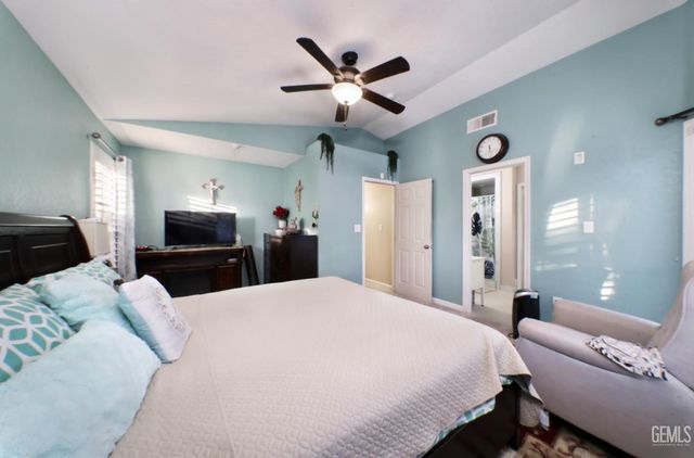 9017 Caymus Court, Bakersfield, CA 93312