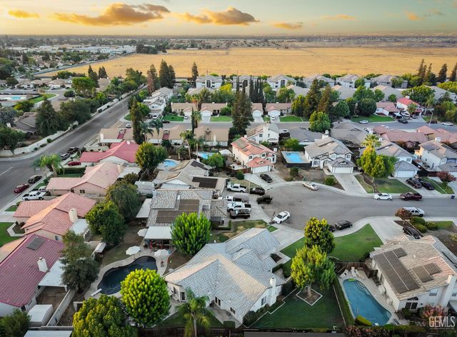 9017 Caymus Court, Bakersfield, CA 93312