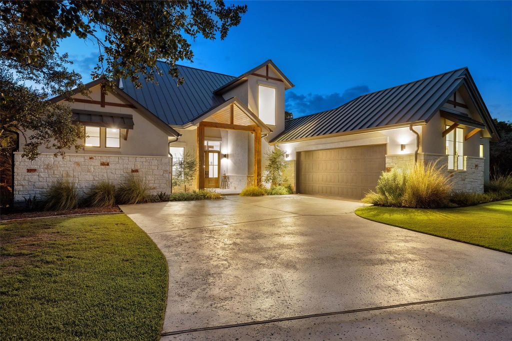 7308 ADMIRALS PARK DR, Jonestown, TX 78645