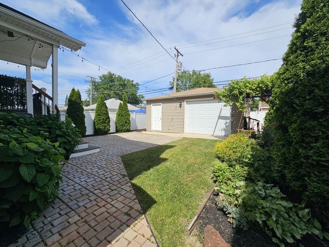 2937 N 74th Court, Elmwood Park, IL 60707