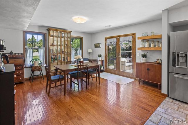 404 Hunters Glen, Belleville, IL 62220