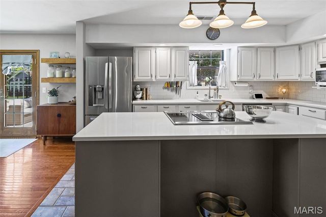 404 Hunters Glen, Belleville, IL 62220